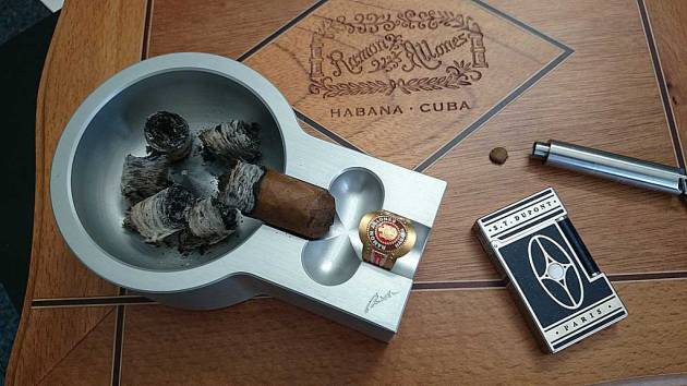 Humidor Antiguo - Ramon Allones - Imperiales