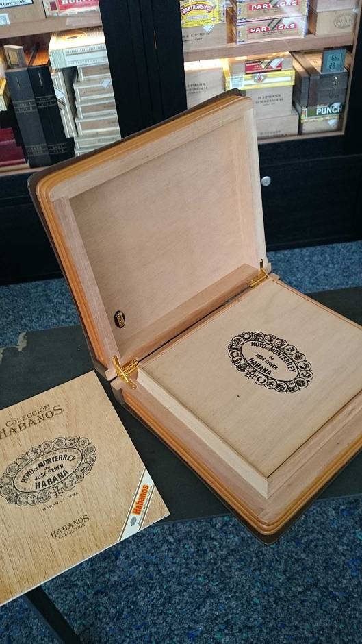 Colección Habanos 2003 - Hoyo de Monterrey Extravaganza