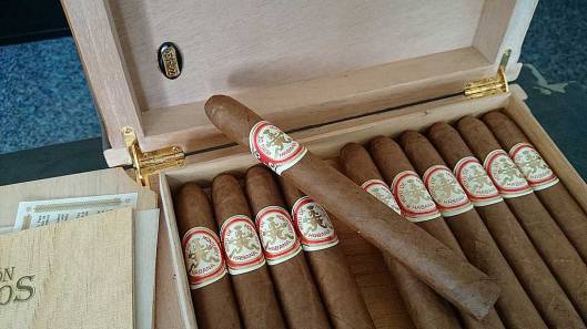 Colección Habanos 2003 - Hoyo de Monterrey Extravaganza