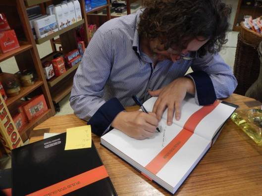 Amir Saroni signed the book