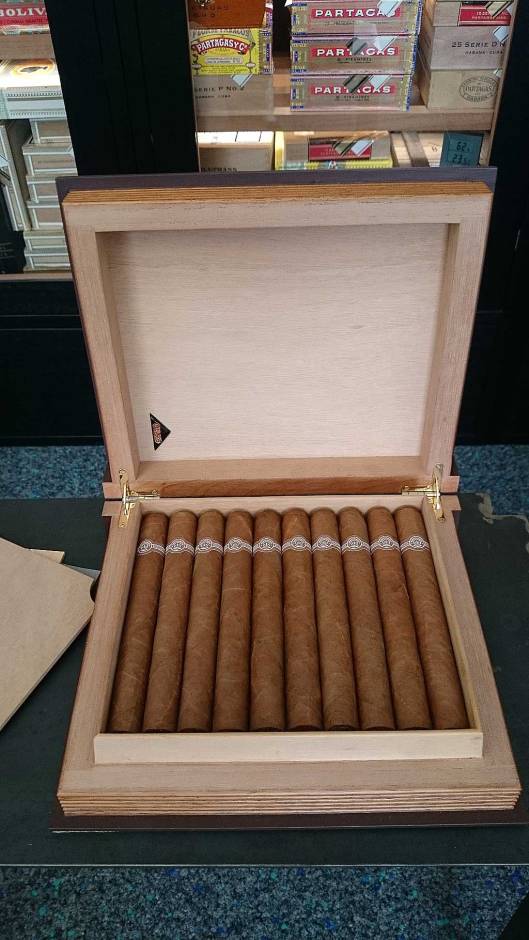 Colección Habanos – 2005 – Montecristo