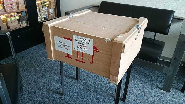 Montecristo - Réplica de Humidor Antiguo 2009