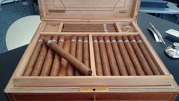 Montecristo - Réplica de Humidor Antiguo 2009
