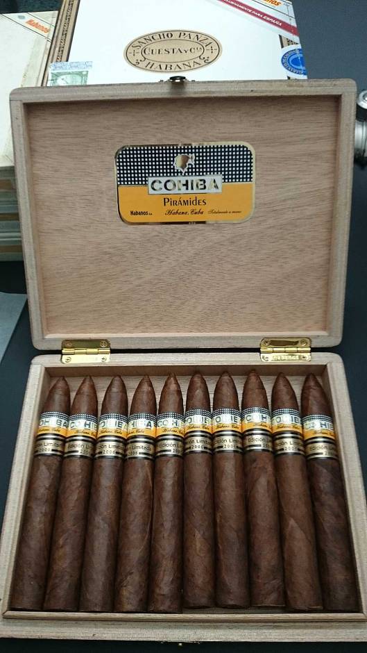 Cohiba - Pirámides Edición Limitada 2006