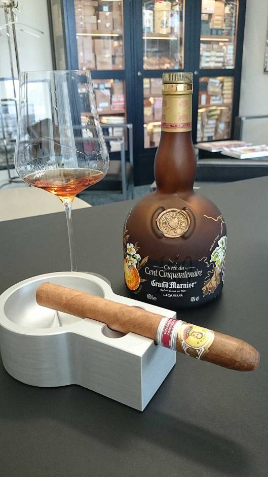 Grand Marnier - Cuvée du Cent Cinquantenaire