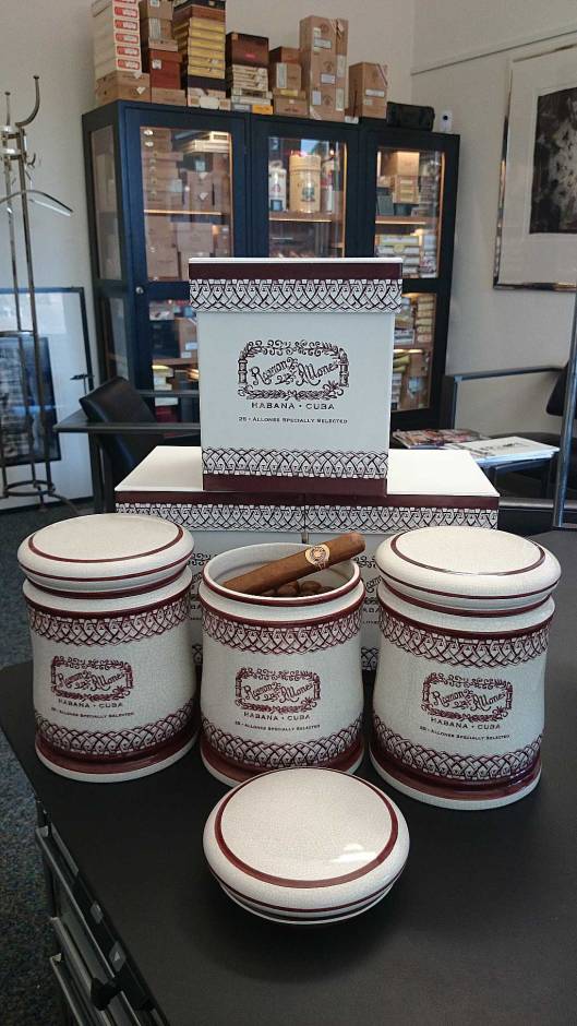 Ramon Allones Specially Selected - Italy Jar