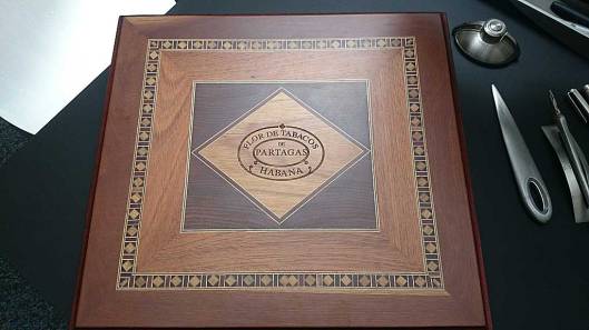 Partagas Sobresalientes Humidor Antiguo