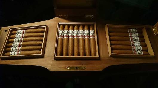 Humidor Ramón Allones - Perfectos - Edición Regional Suiza 2014