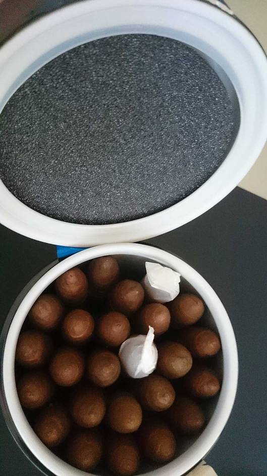 Cohiba Pyramides Jar - 25 Aniversario 5th Avenue