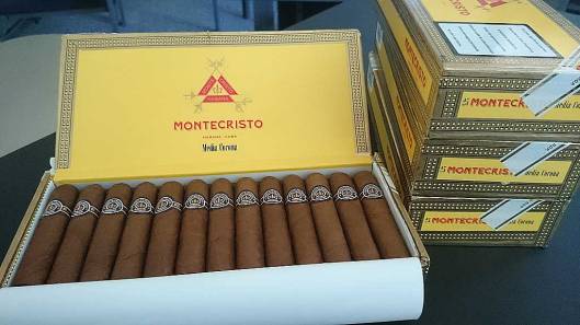 Montecristo - Media Corona