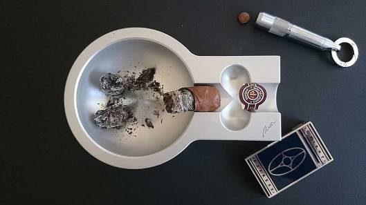 Montecristo - Media Corona