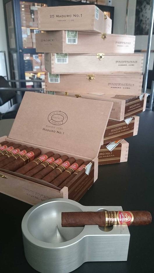 Partagas Maduro No.1