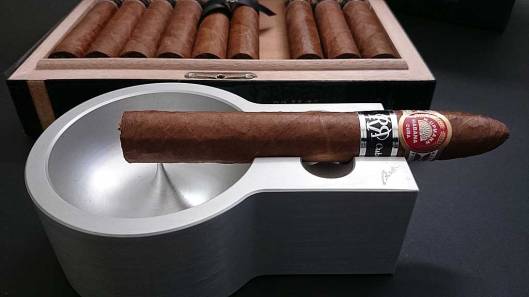 H. Upmann - No.2 Reserva Cosecha 2010