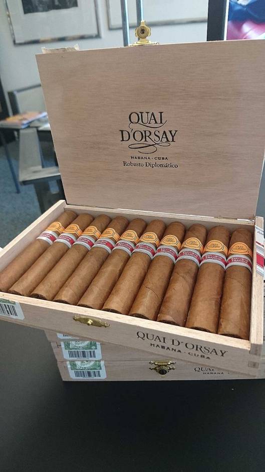 Quay d'Orsay Robusto Diplomatico - Edición Regional France
